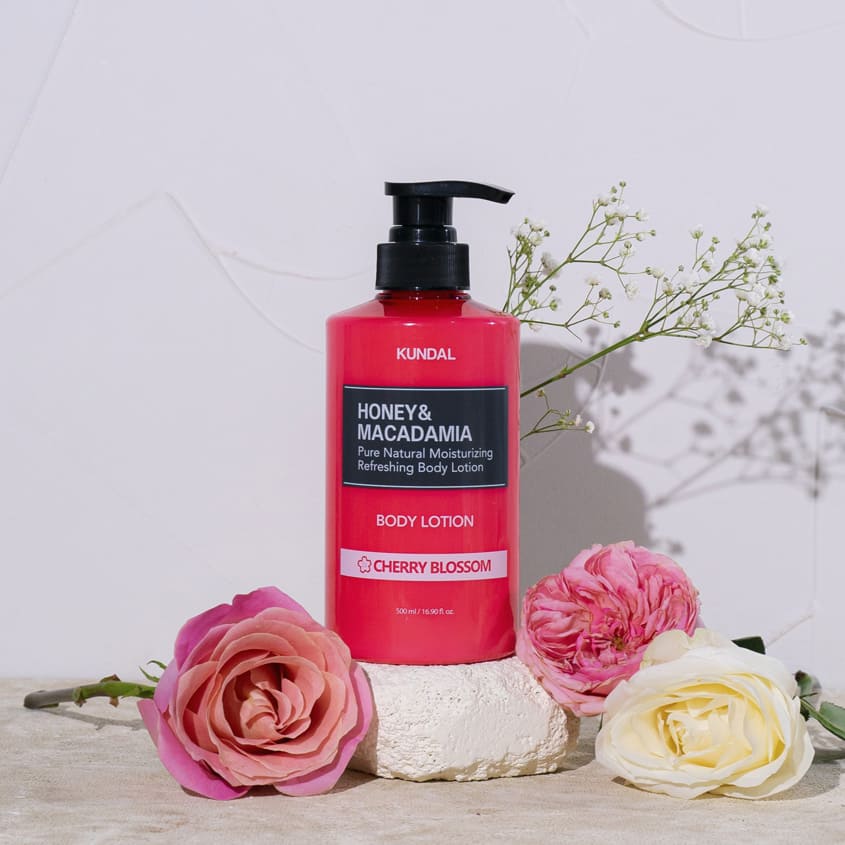 Honey & Macadamia Pure Body Lotion Cherry Blossom – Ενυδατική Λοσιόν Σώματος με Μέλι & Macadamia