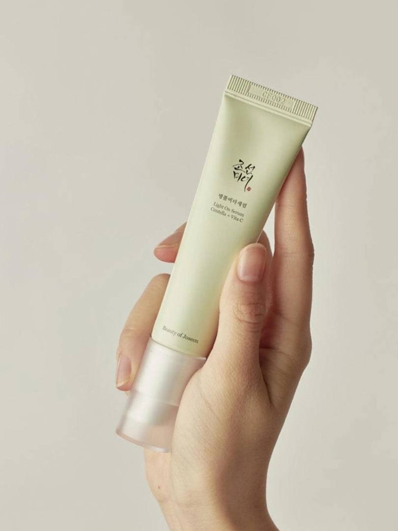 Light On Serum: Centella + Vita C